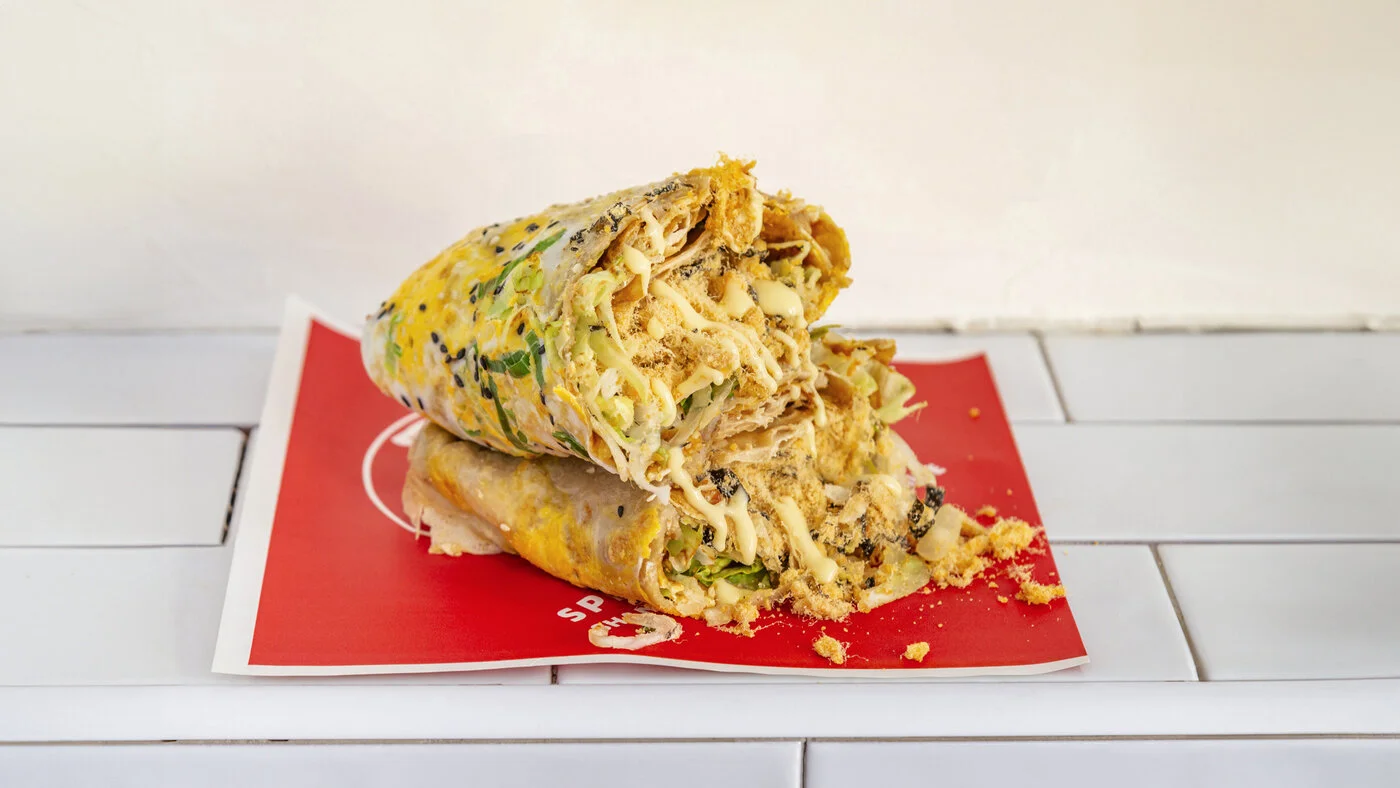 Jianbing au flocon de poulet et algues nori, création signature de la maison