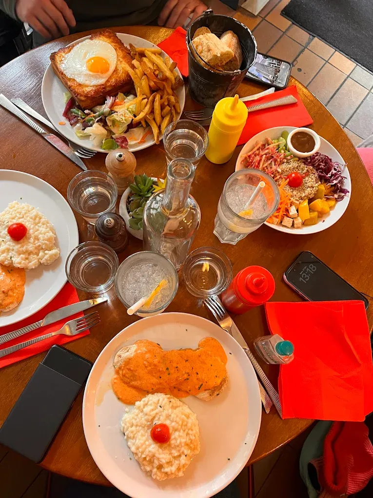 Assortiment de plats a partager
